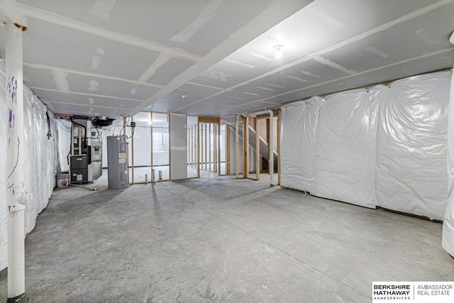 7111 S 205th Street, Gretna, NE 68028