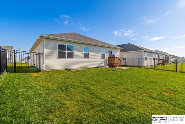 7111 S 205th Street, Gretna, NE 68028
