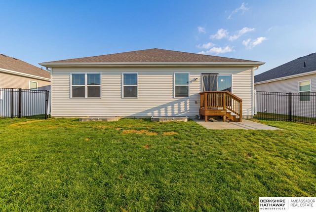 7111 S 205th Street, Gretna, NE 68028