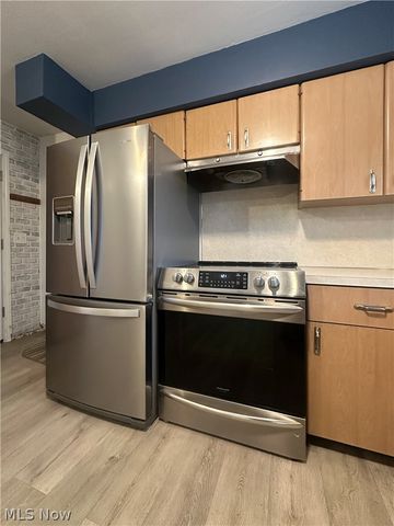 3824 Valacamp Avenue SE, Warren, OH 44484