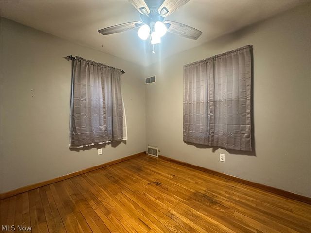 3824 Valacamp Avenue SE, Warren, OH 44484