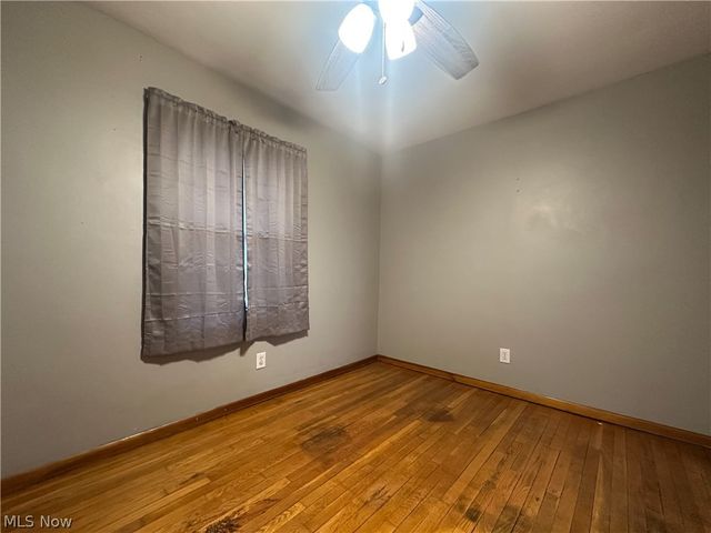 3824 Valacamp Avenue SE, Warren, OH 44484