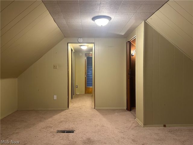 3824 Valacamp Avenue SE, Warren, OH 44484