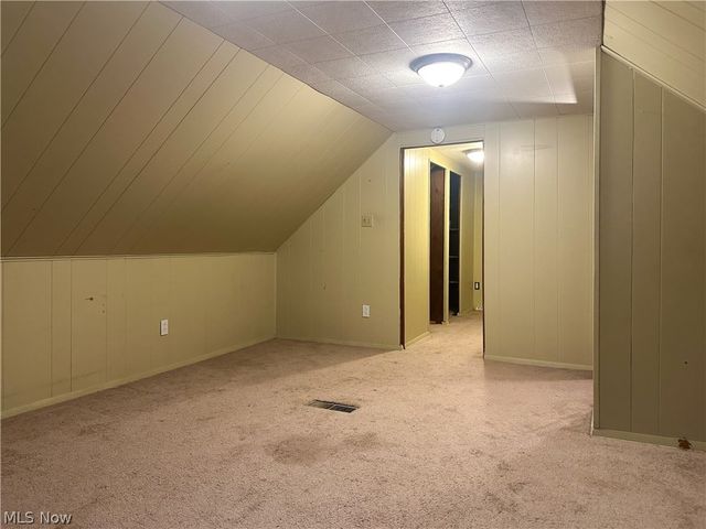 3824 Valacamp Avenue SE, Warren, OH 44484