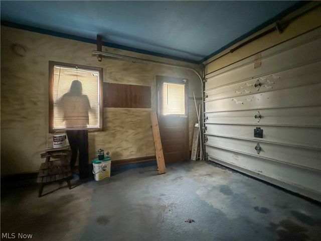 3824 Valacamp Avenue SE, Warren, OH 44484