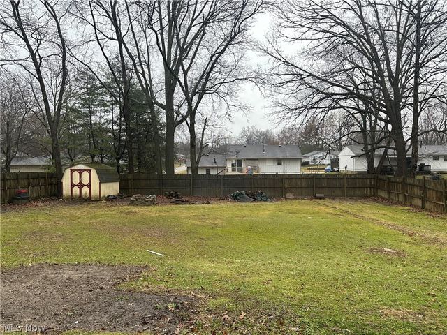 3824 Valacamp Avenue SE, Warren, OH 44484