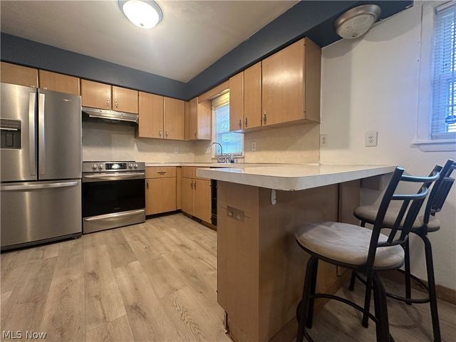 3824 Valacamp Avenue SE, Warren, OH 44484