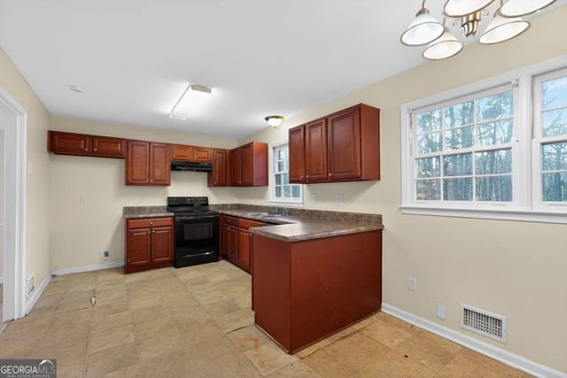 4525 Cherie Glen Trail, Stone Mountain, GA 30083