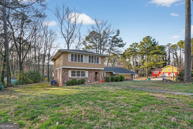 4525 Cherie Glen Trail, Stone Mountain, GA 30083