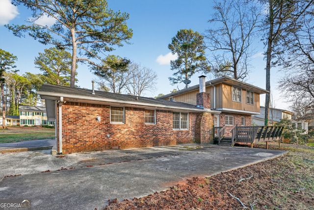 4525 Cherie Glen Trail, Stone Mountain, GA 30083
