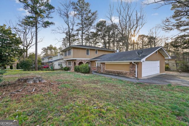 4525 Cherie Glen Trail, Stone Mountain, GA 30083