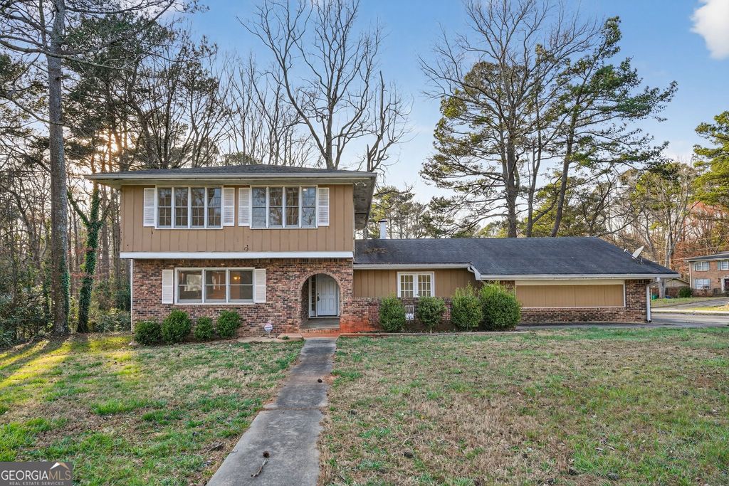 4525 Cherie Glen Trail, Stone Mountain, GA 30083
