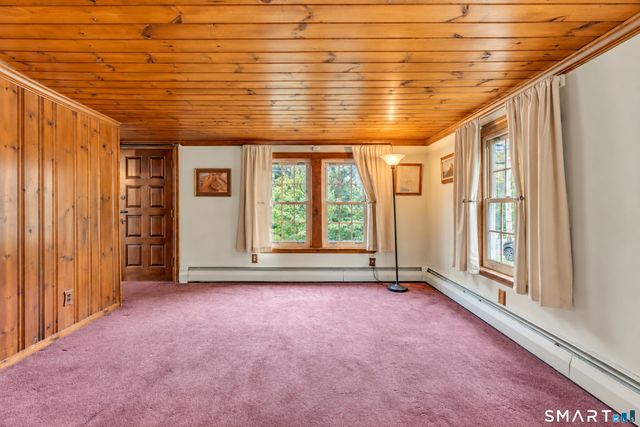 110 West High Street, East Hampton, CT 06424