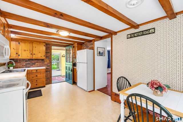 110 West High Street, East Hampton, CT 06424