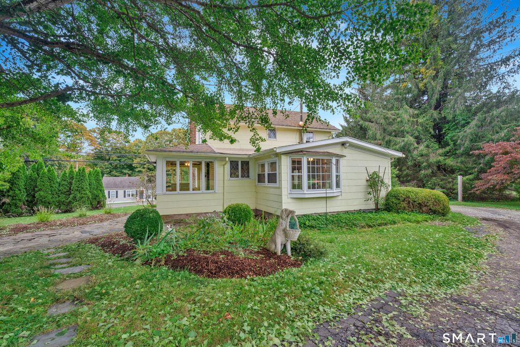 110 West High Street, East Hampton, CT 06424