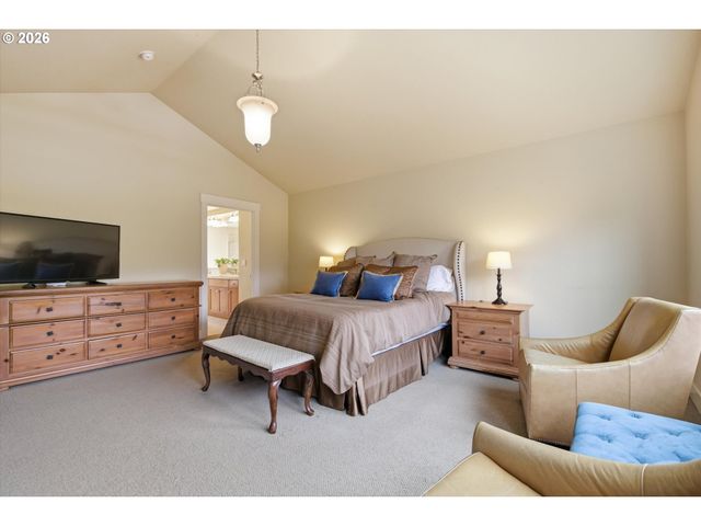 11090 Nw CRYSTAL CREEK Ln, Portland, OR 97229
