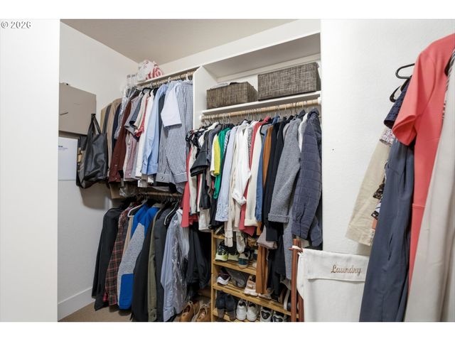 11090 Nw CRYSTAL CREEK Ln, Portland, OR 97229