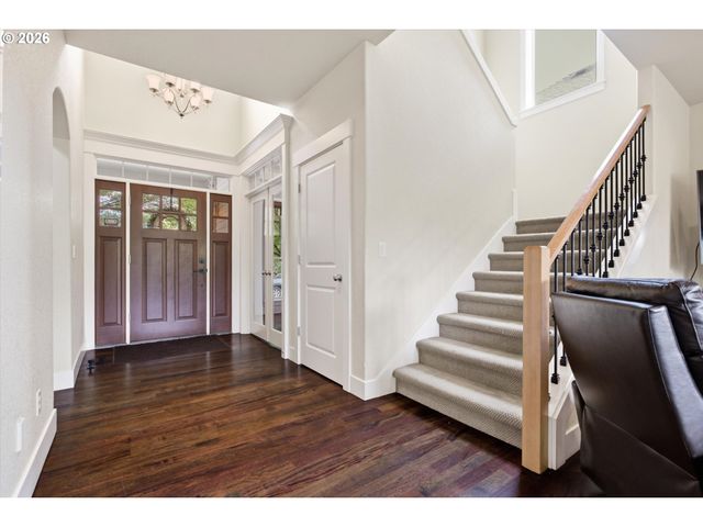 11090 Nw CRYSTAL CREEK Ln, Portland, OR 97229