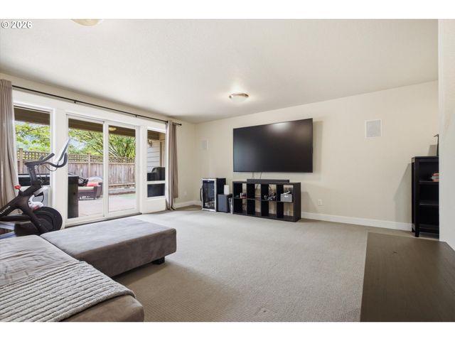 11090 Nw CRYSTAL CREEK Ln, Portland, OR 97229