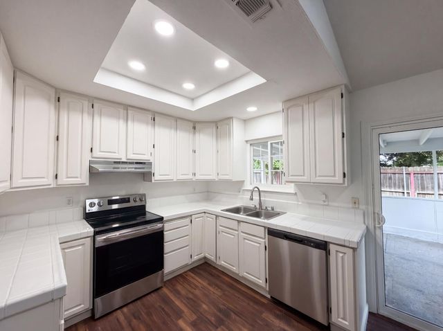 3495 Cattle Dr, Sacramento, CA 95834