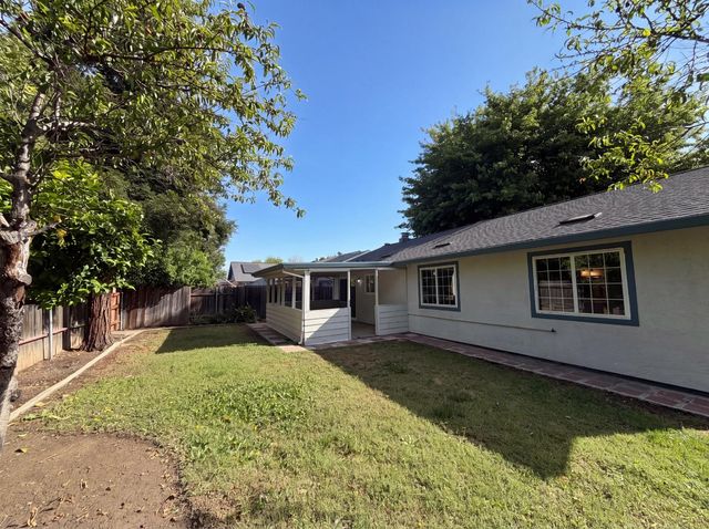 3495 Cattle Dr, Sacramento, CA 95834