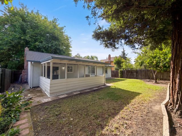 3495 Cattle Dr, Sacramento, CA 95834