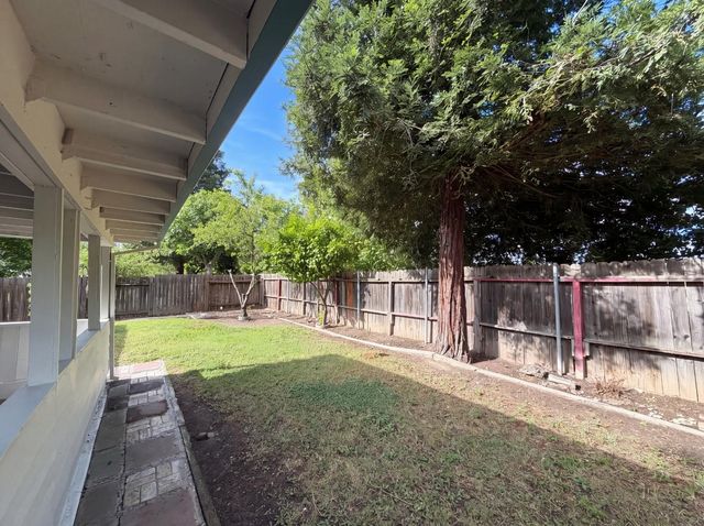 3495 Cattle Dr, Sacramento, CA 95834