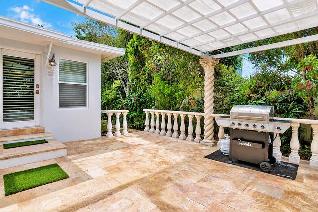 1016 Harrison Street, Hollywood, FL 33019