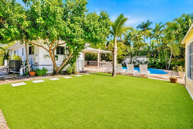 1016 Harrison Street, Hollywood, FL 33019