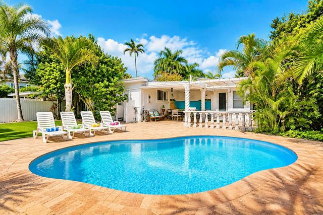 1016 Harrison Street, Hollywood, FL 33019