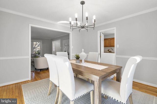 1218 DELTA GLEN CT, Vienna, VA 22182