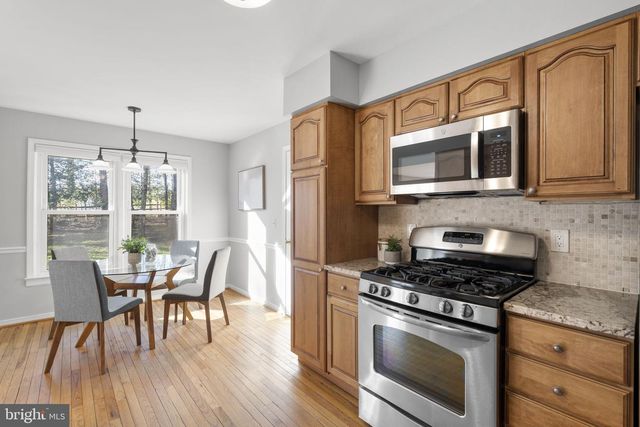 1218 DELTA GLEN CT, Vienna, VA 22182