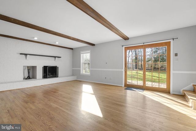 1218 DELTA GLEN CT, Vienna, VA 22182