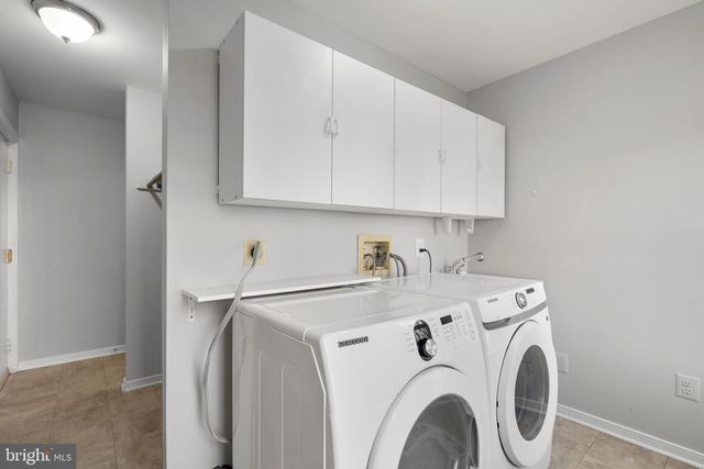 1218 DELTA GLEN CT, Vienna, VA 22182