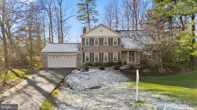 1218 DELTA GLEN CT, Vienna, VA 22182