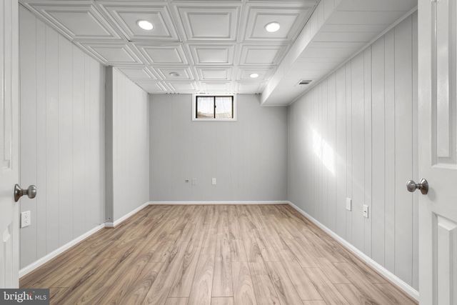 1218 DELTA GLEN CT, Vienna, VA 22182