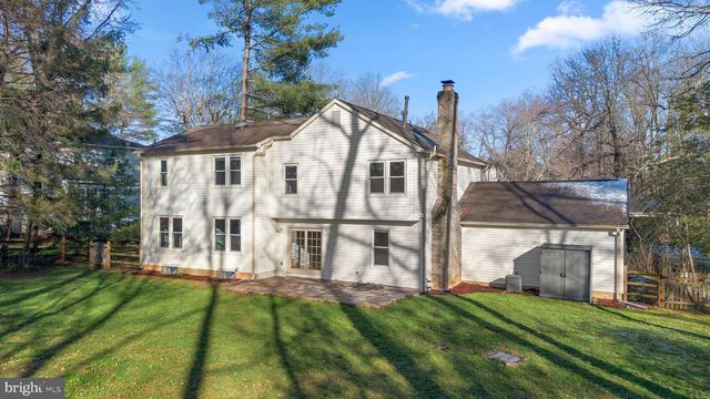 1218 DELTA GLEN CT, Vienna, VA 22182