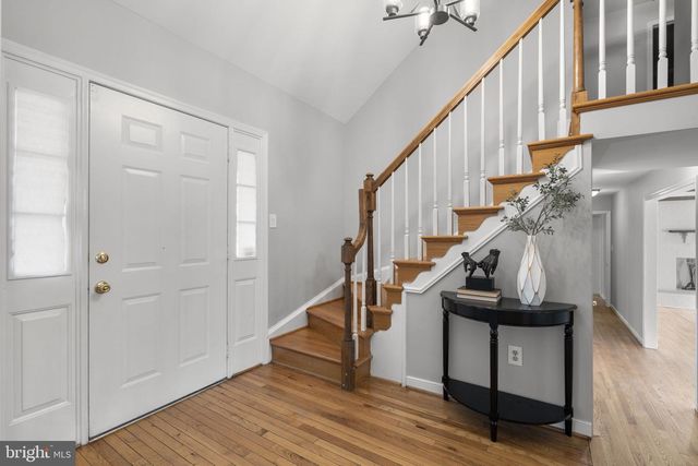 1218 DELTA GLEN CT, Vienna, VA 22182