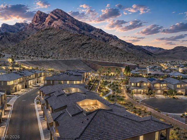 11446 Contour Avenue, Las Vegas, NV 89138