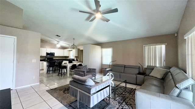 223 LAKE DAVENPORT ESTATES DRIVE, Davenport, FL 33897
