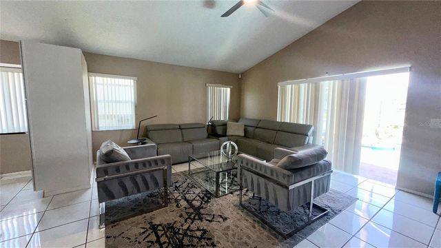 223 LAKE DAVENPORT ESTATES DRIVE, Davenport, FL 33897