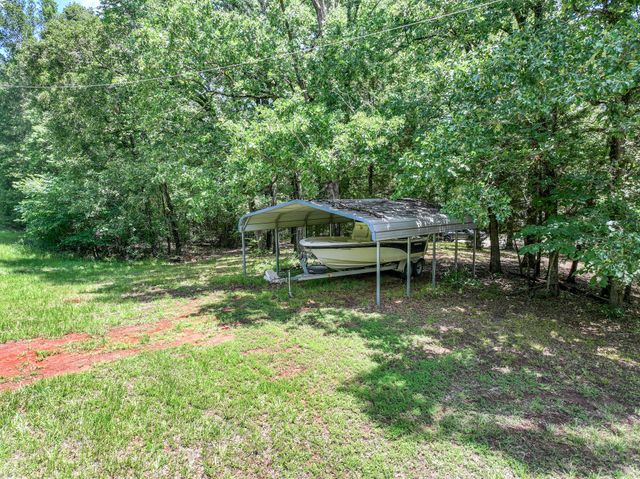 1605 County Road 1195, Yantis, TX 75497