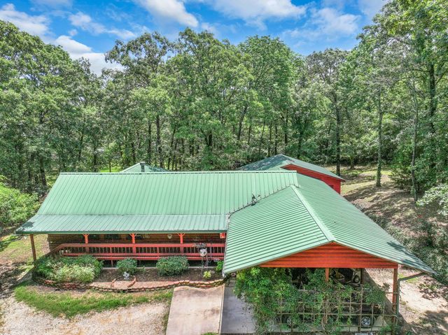 1605 County Road 1195, Yantis, TX 75497