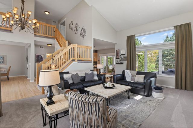 19660 Ireland Way, Lakeville, MN 55044