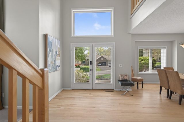 19660 Ireland Way, Lakeville, MN 55044