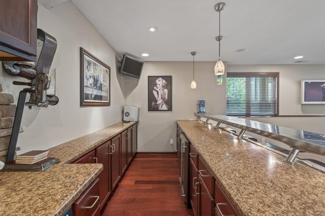19660 Ireland Way, Lakeville, MN 55044