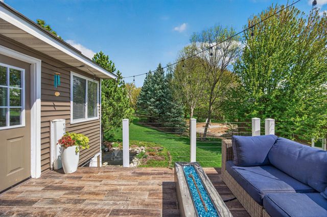 19660 Ireland Way, Lakeville, MN 55044