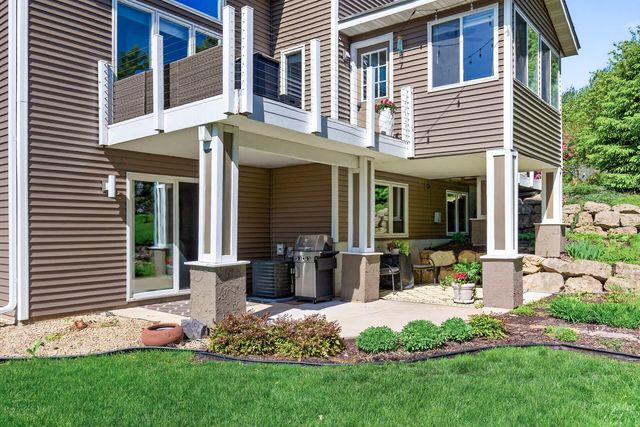 19660 Ireland Way, Lakeville, MN 55044