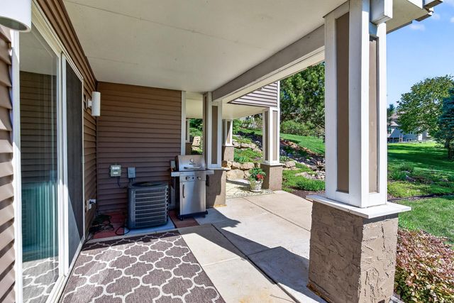19660 Ireland Way, Lakeville, MN 55044