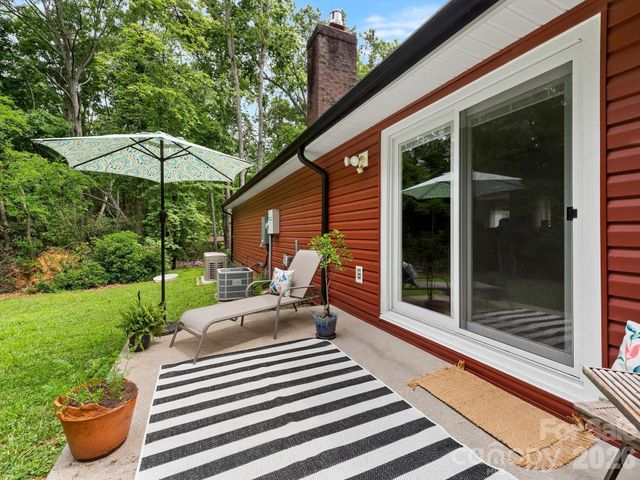 84 Greenwood Acres Drive, Mills River, NC 28759